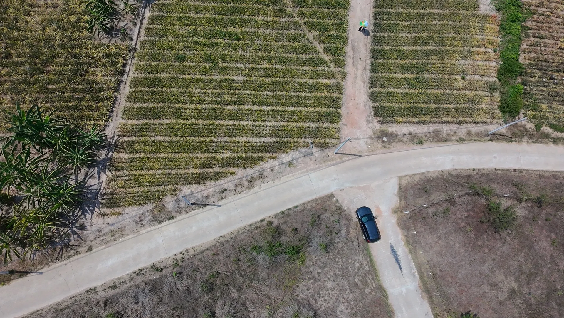 Available electricity and water utility infrastructure near the land