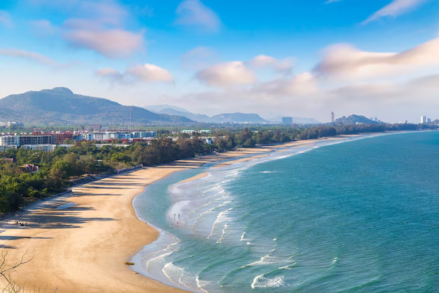 Hua Hin Beach - Famous white sand beach with horseback riding