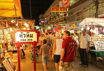 Hua Hin Night Market - vibrant local food and shopping